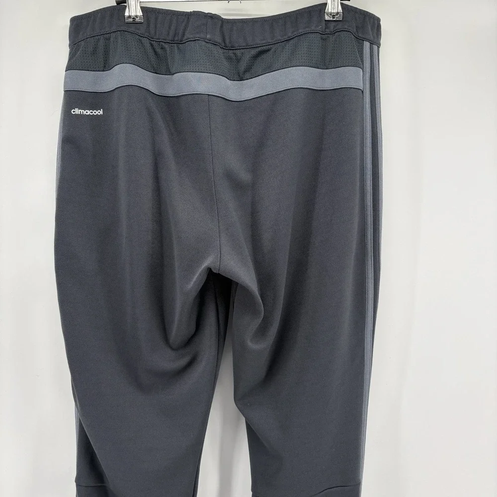 Adidas Climacool Men's Track Pants Med Black‎ Gray Stripes Zip Leg Pockets Logo